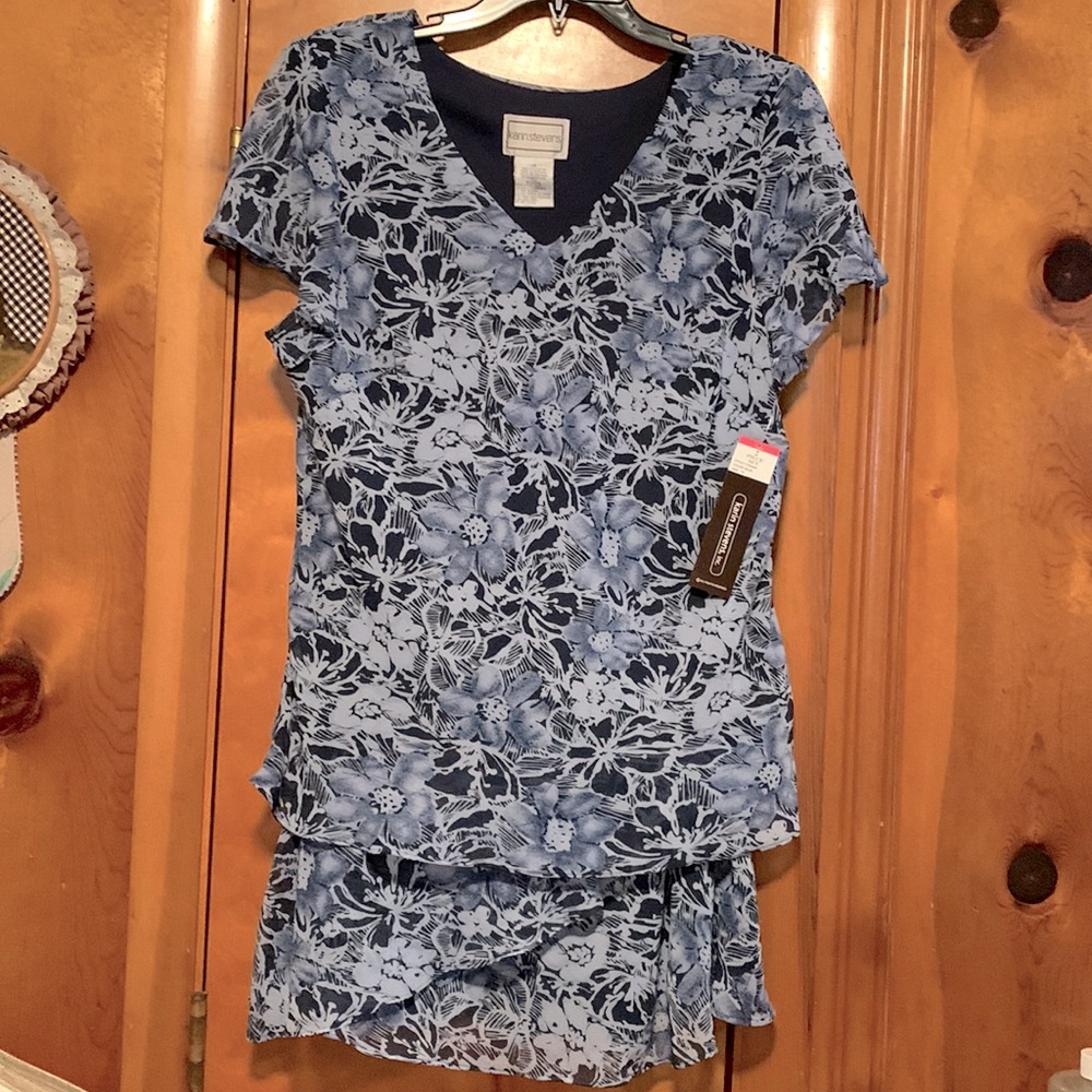 2 piece dress by Karin Stephens, Size 18.
